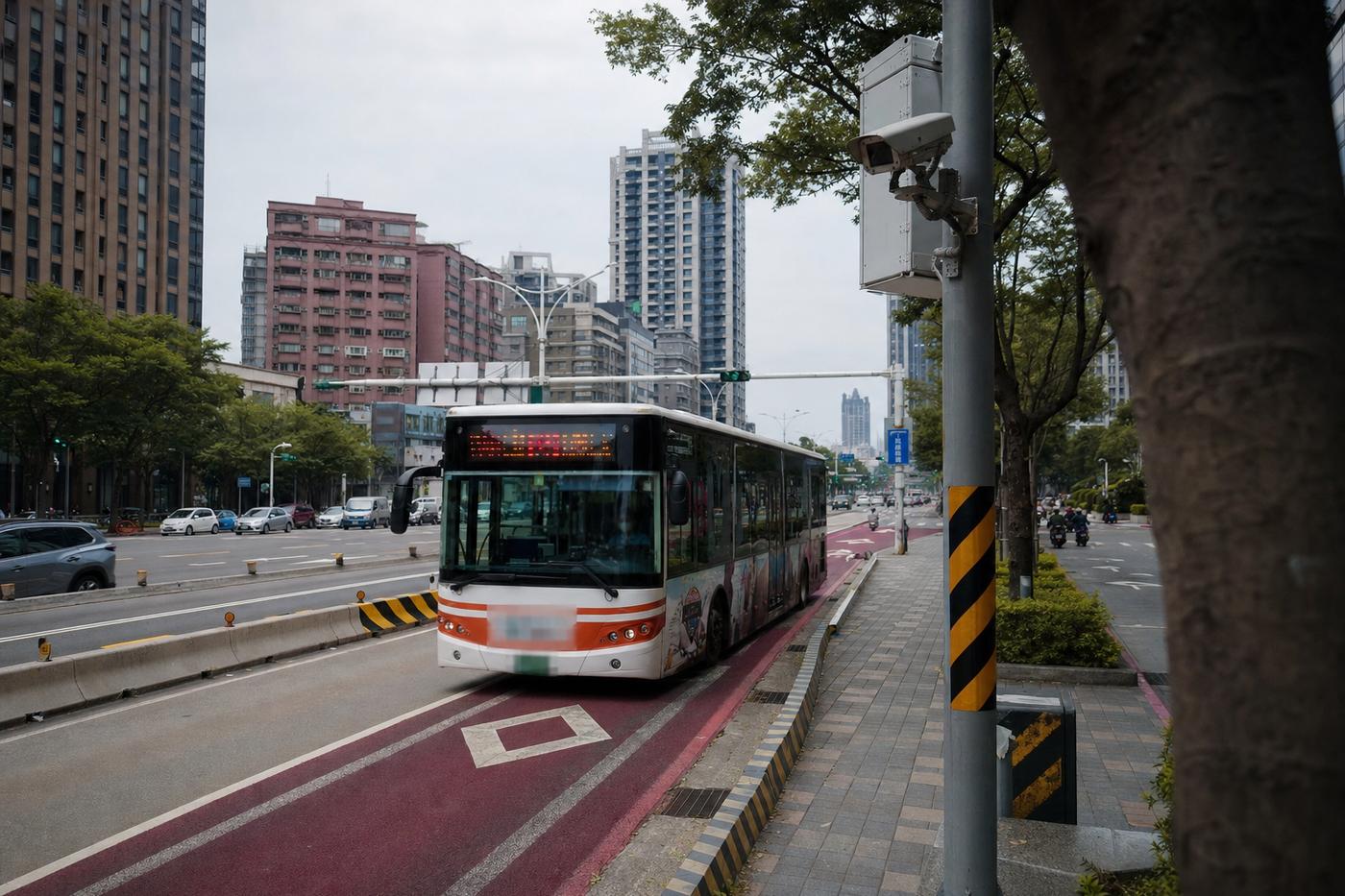 公車專用道稽核情境
