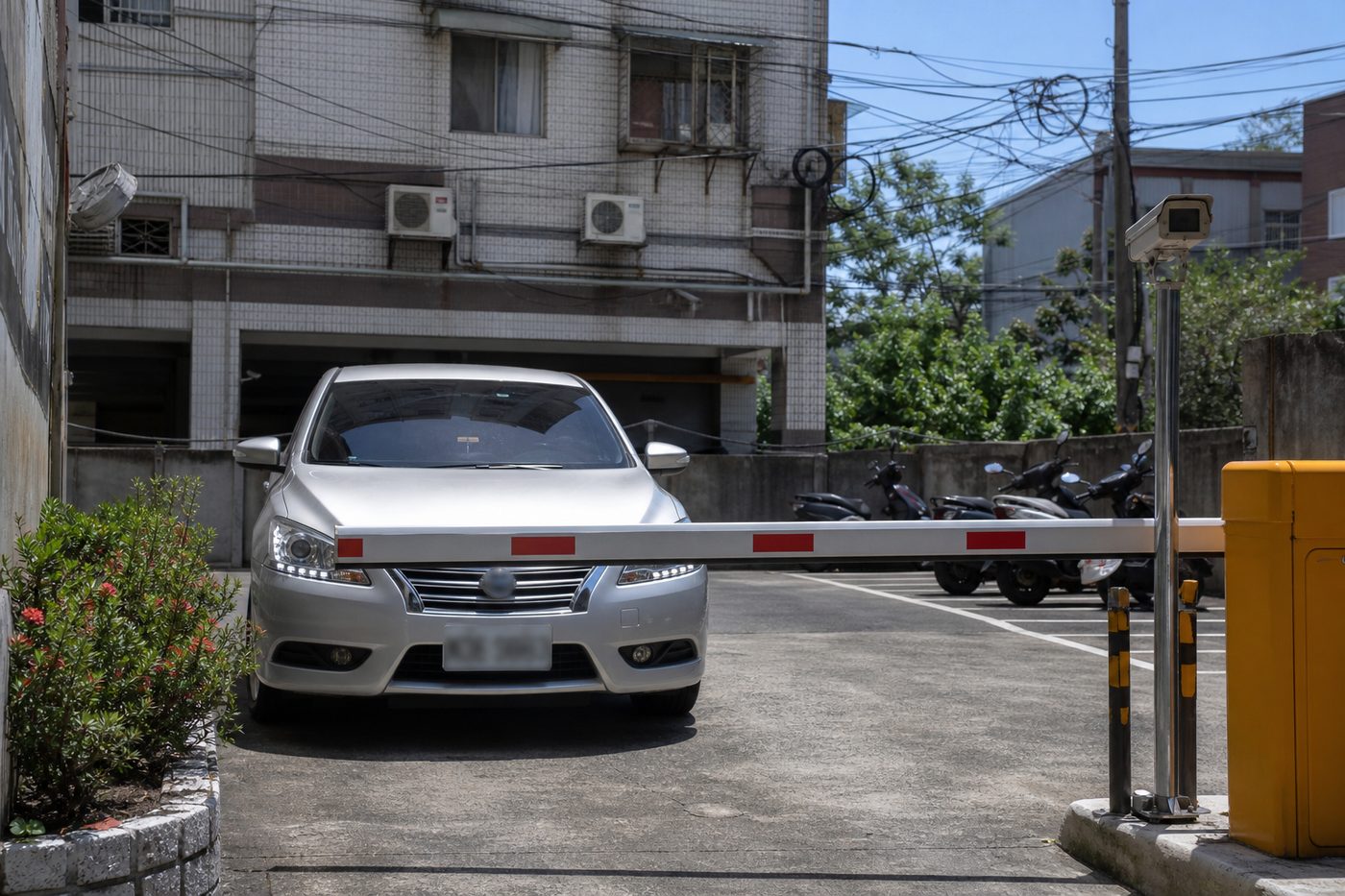 停車場出入口車牌辨識情境